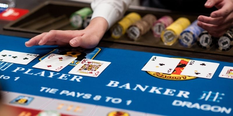 Baccarat: Tìm hiểu siêu phẩm đối kháng bậc nhất năm 2025 1 Đánh giá đôi nét về trò chơi Baccarat